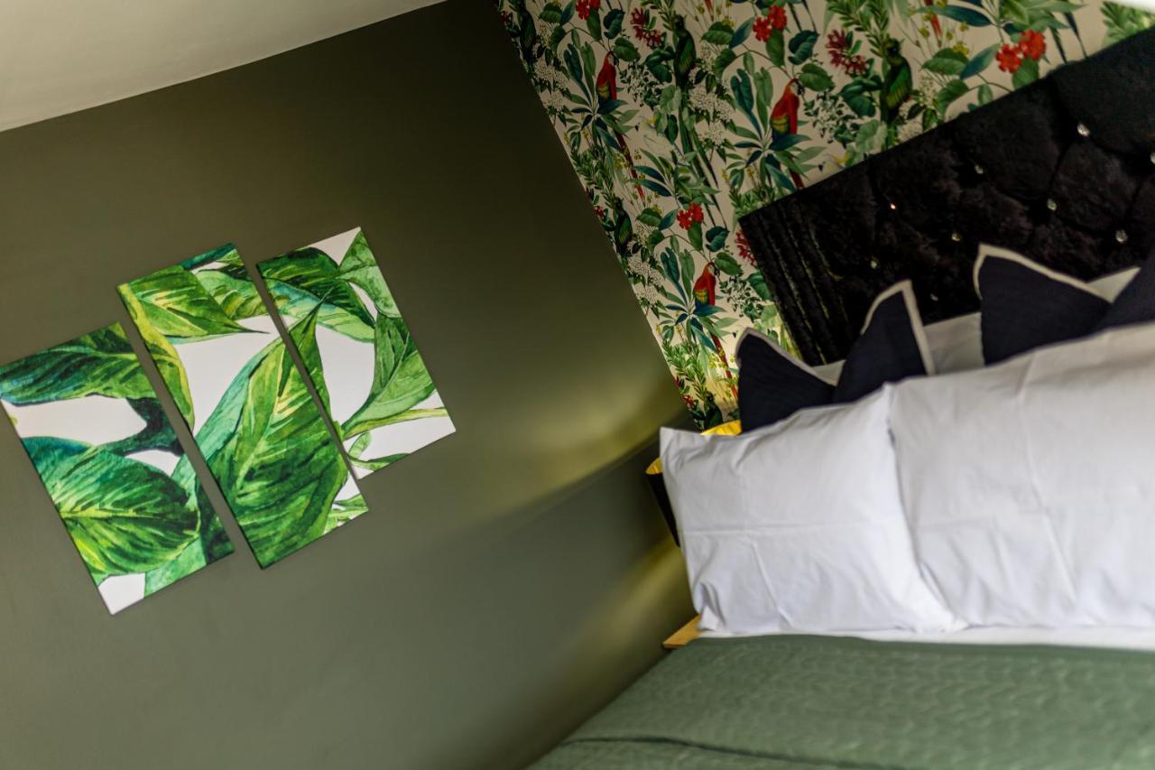 Comfy-Stays Deganwy Лландидно Екстер'єр фото