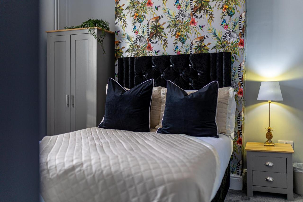 Comfy-Stays Deganwy Лландидно Екстер'єр фото